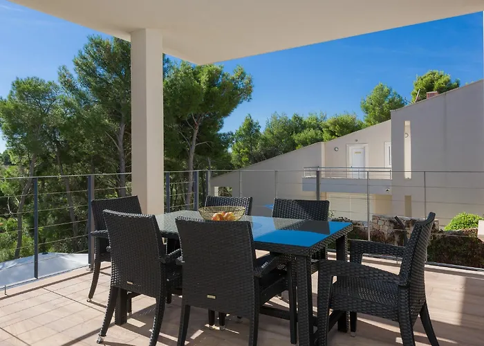 Отель Old Mill *