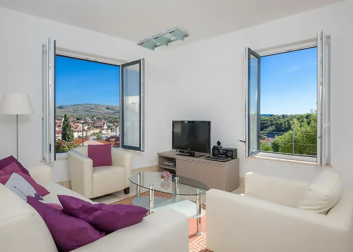 Отель Old Mill *